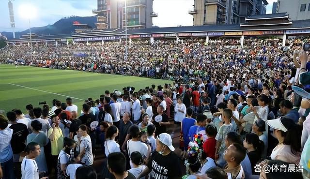 全场比赛结束，国际米兰2-0莱切。